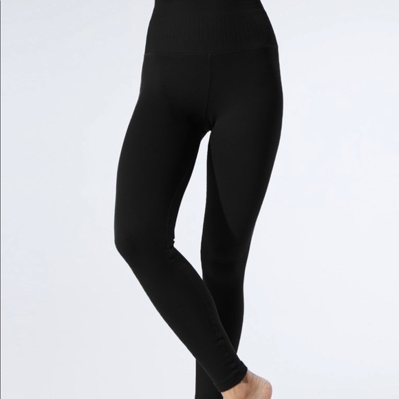 Avocado Universal Leggings - Picture 1 of 8